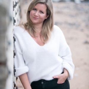 Lizzie Pook MOONLIGHT AND THE PEARLER'S DAUGHTER (Mantle, Pan Macmillan)